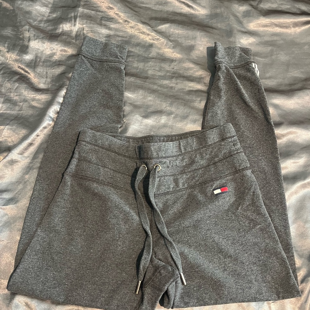 Tommy Hilfiger Gray Sweatpants with Elastic Waistband